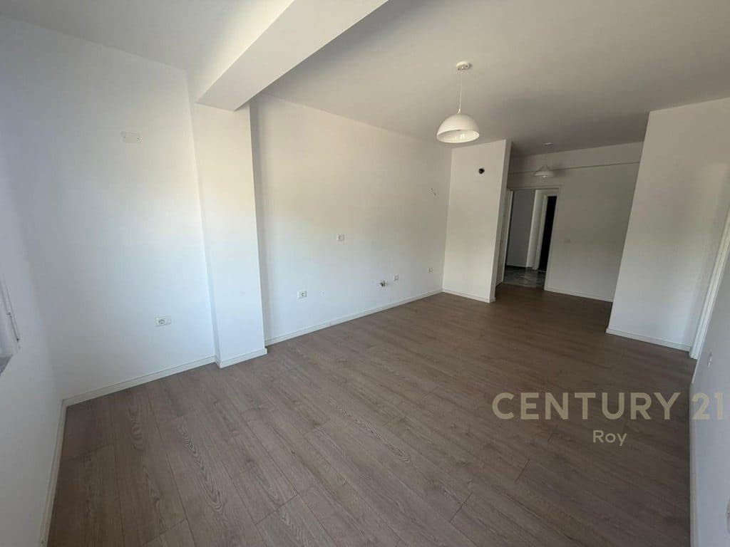 EXCLUSIVE ! SHITET APARTAMENT 1+1 TEK SHKEMBI I KAVAJES ! 2