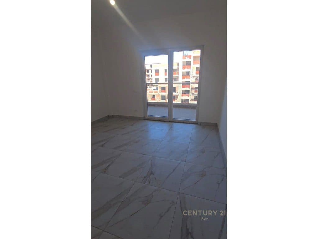 SHITET APARTAMENT 1+1 NE GOLEM ,NDERTIM I RI ! 2