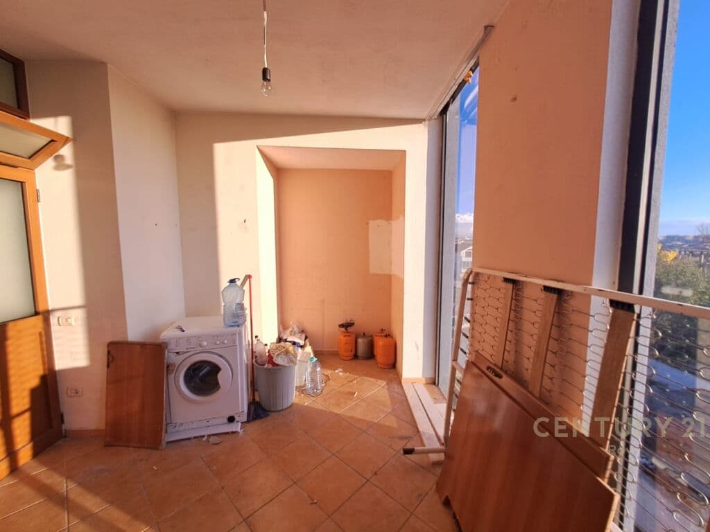 SHITET HOTEL NE PLAZH ME 15 DHOMA !! 3