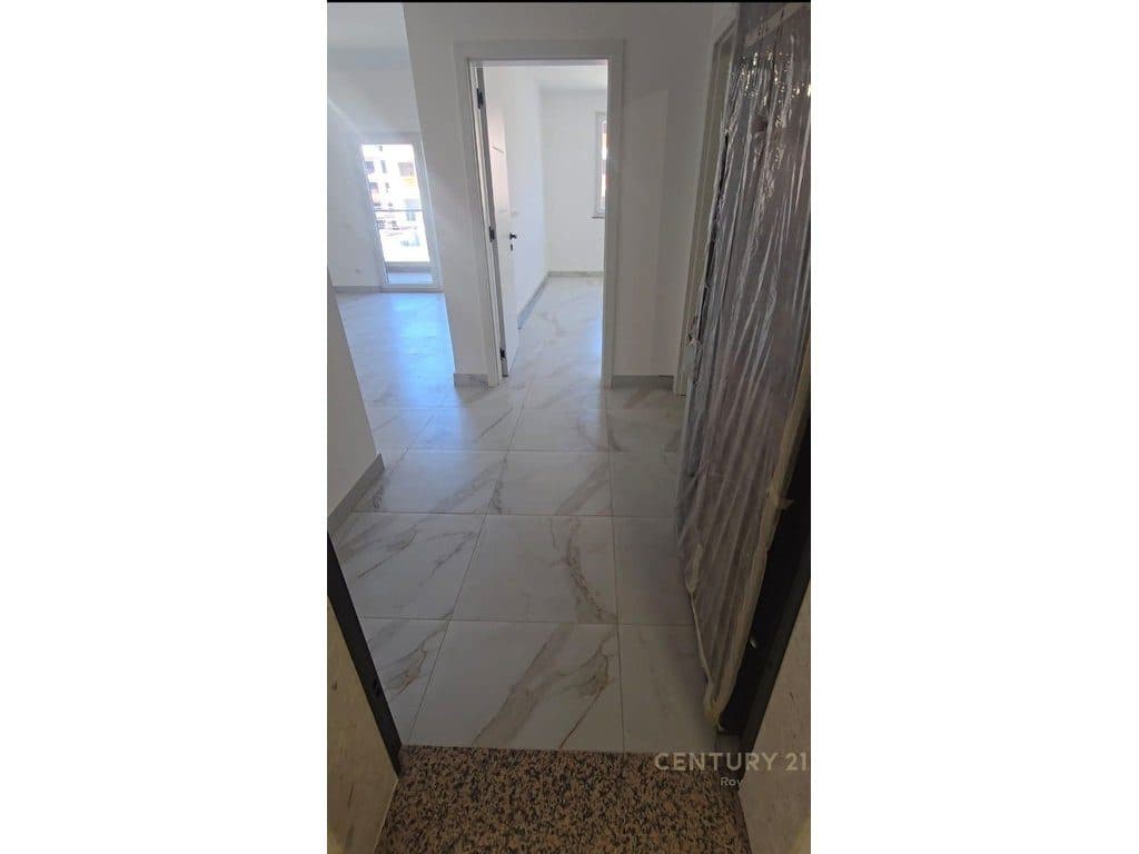 SHITET APARTAMENT 1+1 NE GOLEM ,NDERTIM I RI !