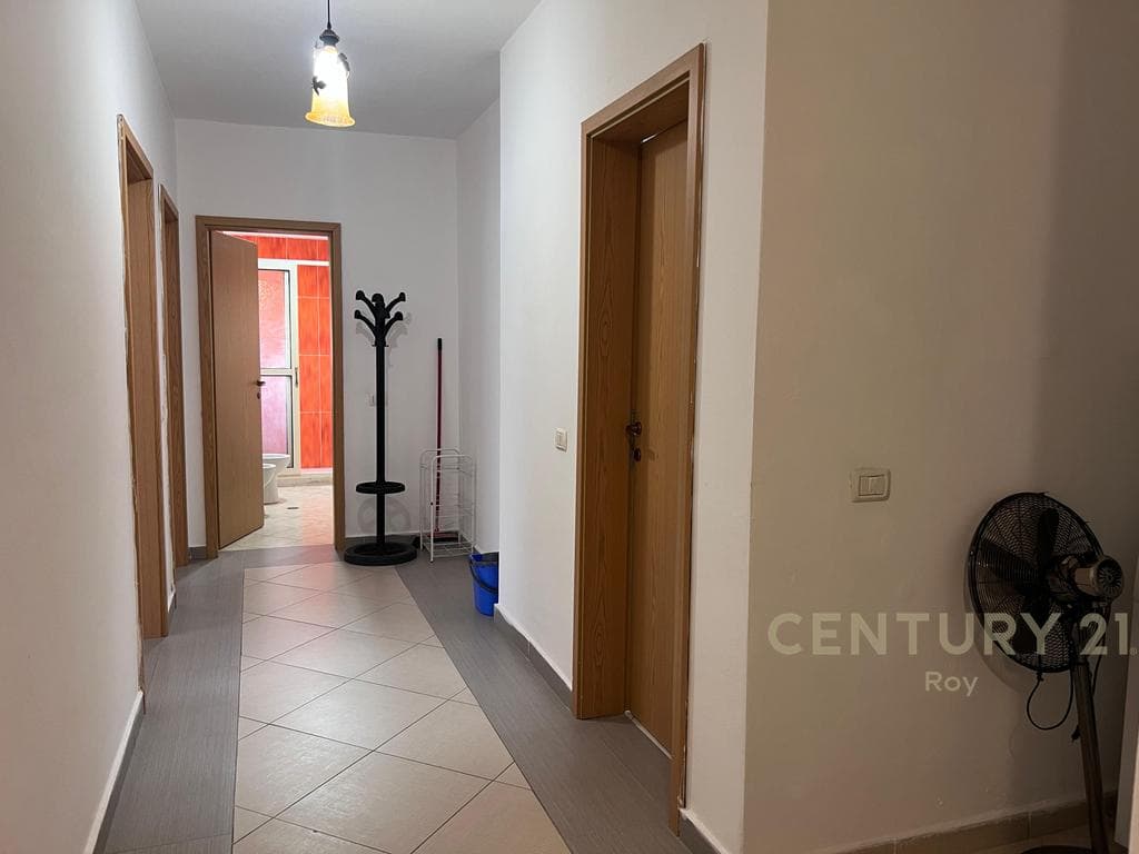 JEPET ME QIRA APARTAMENT 2+1+2 NE VOLLGA! 3