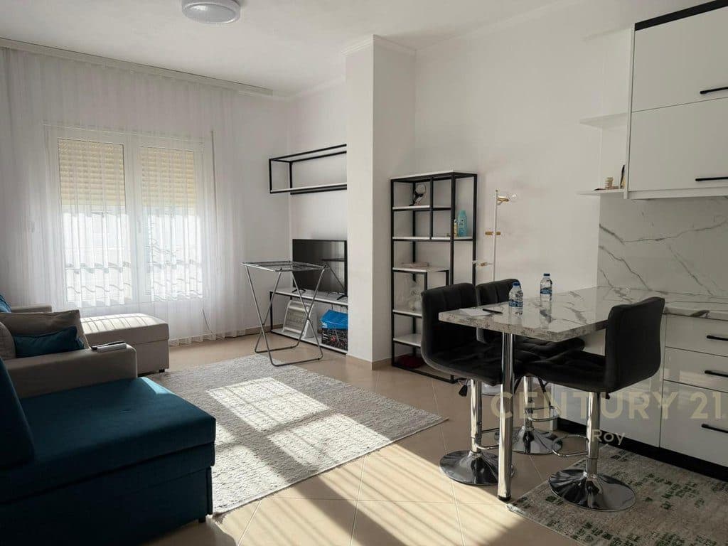 APARTAMENT 1+1 PER SHITJE NE QENDER TE GOLEMIT!!! 3