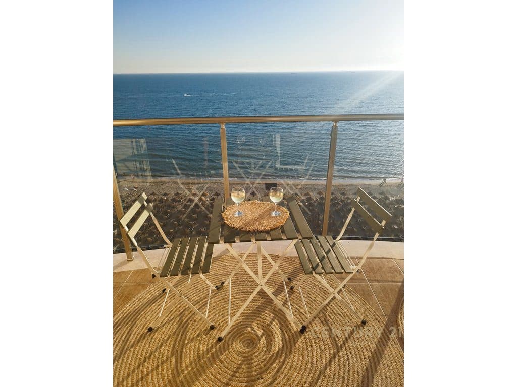 SHITET APARTAMENT 1+1 VIJE E PARE,FULL PAMJE DETI! 2