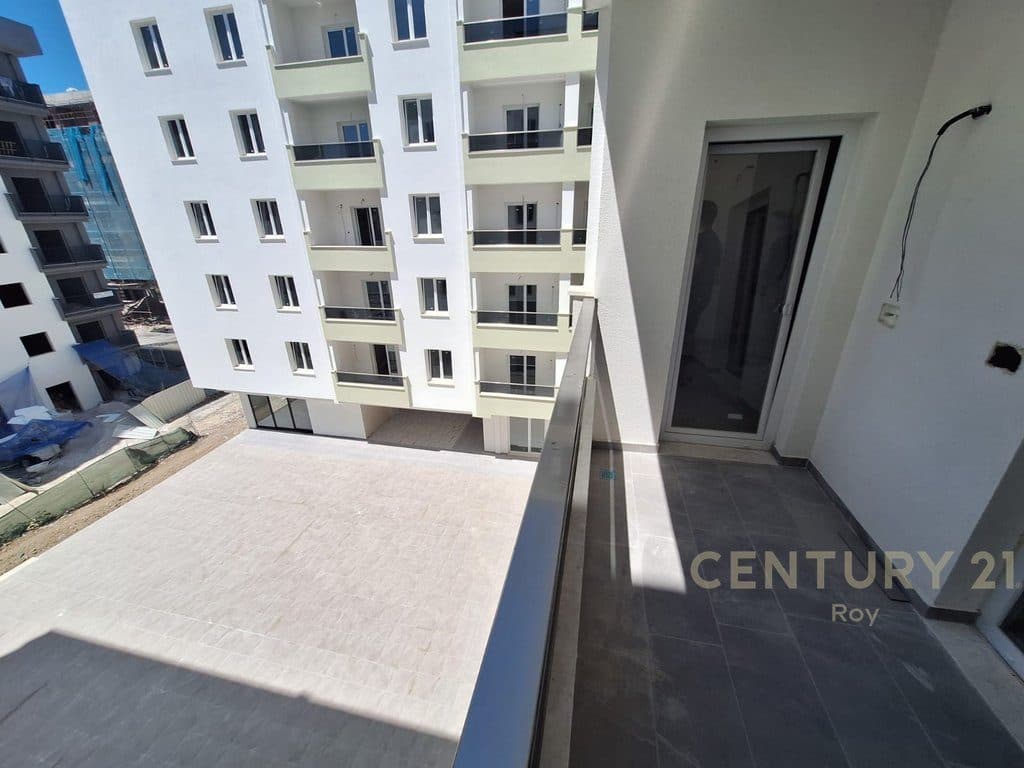 SHITET APARTAMENT NDERTIMI RI NE GOLEM!!!
