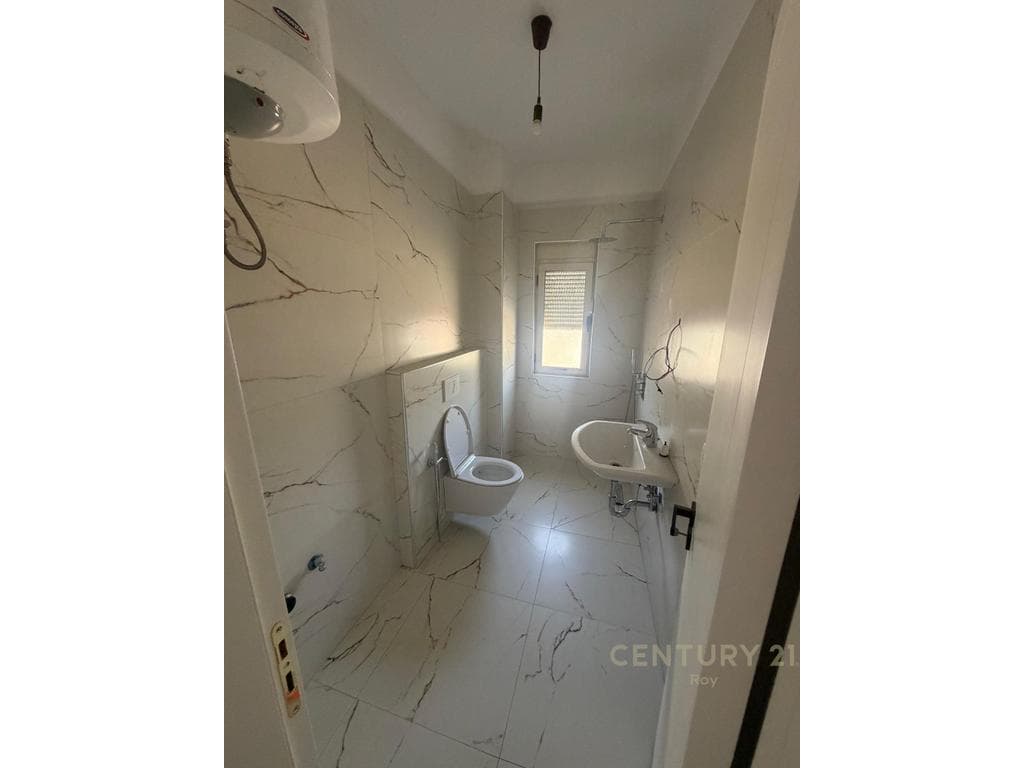 EXCLUSIVE ! SHITET APARTAMENT 1+1 TEK SHKEMBI I KAVAJES ! 3