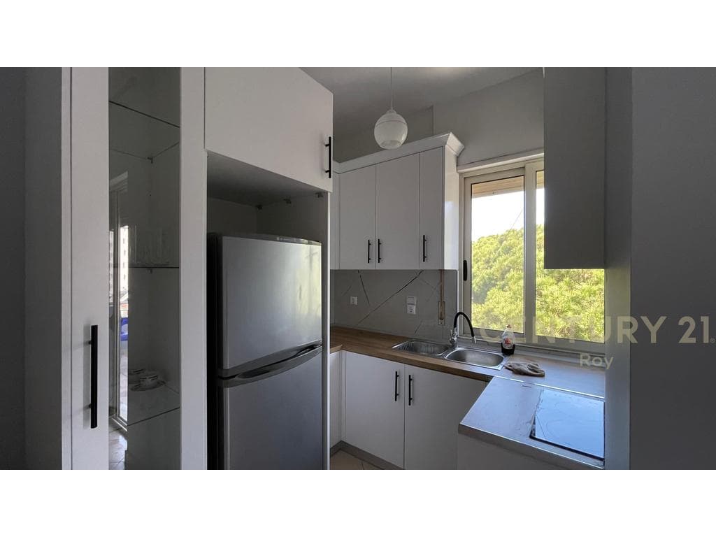 SHITET APARTAMENT 1+1 PRANE DETIT,NE GOLEM! 4