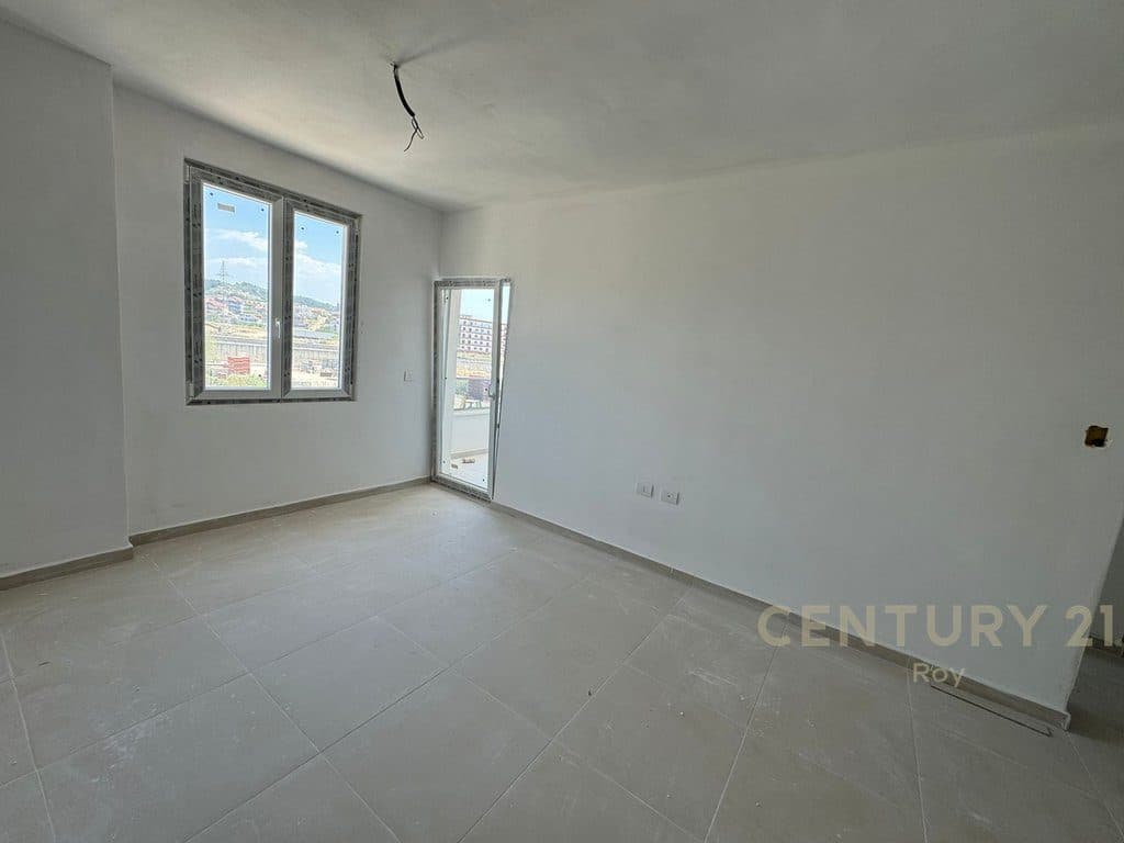SHITET APARTAMENT 1+1 NE GOLEM ! 3
