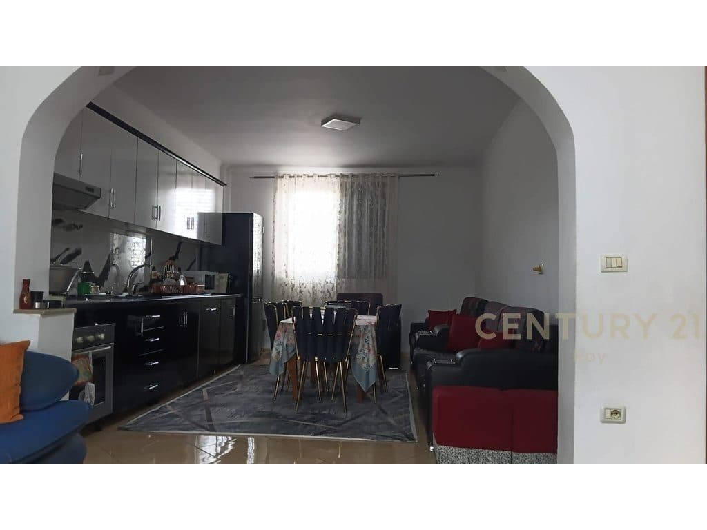 Vilë 5+3 në shitje në Qerret, Kavajë | 85 m² 4