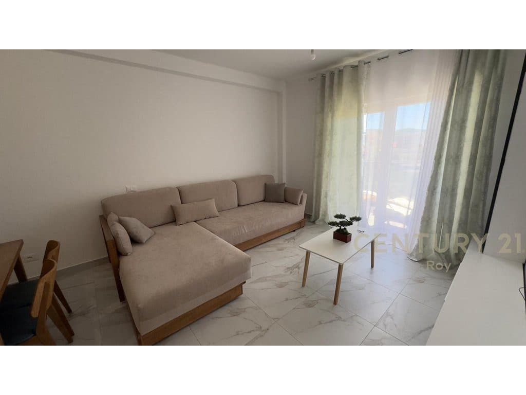 SHITET APARTAMENT 2+1+2T+POST PARKIMI,PRANE HOTEL FLOWER! 2