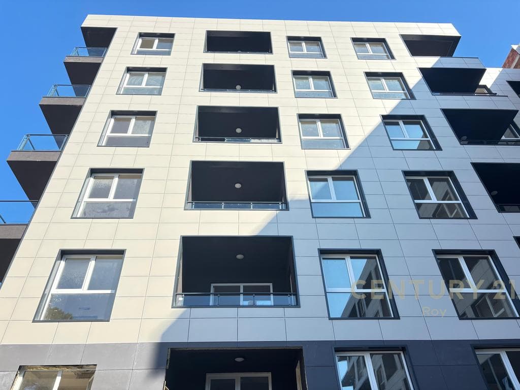 STUDIO NË MONTEVIDEO RESIDENCE – 50 M NGA DETI 4