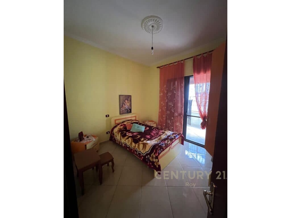 OKAZION **SHITET SHTEPI PRIVATE NE SHKOZET,DURRES!! 650€/m2** 4
