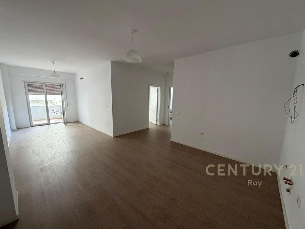 EXCLUSIVE ! SHITET APARTAMENT 1+1 TEK SHKEMBI I KAVAJES ! 3