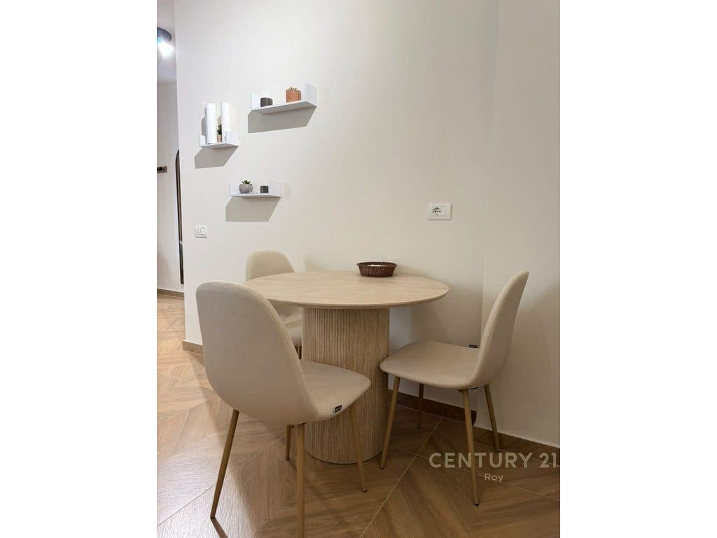 APARTAMENT 1+1 ME QIRA, 30M NGA DETI – PLAZH HEKURUDHA 4