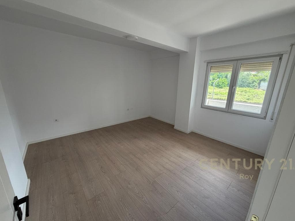 EXCLUSIVE ! SHITET APARTAMENT 1+1 TEK SHKEMBI I KAVAJES !