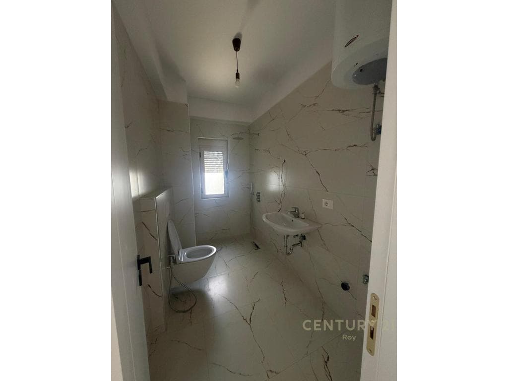 EXCLUSIVE ! SHITET APARTAMENT 1+1 TEK SHKEMBI I KAVAJES ! 2