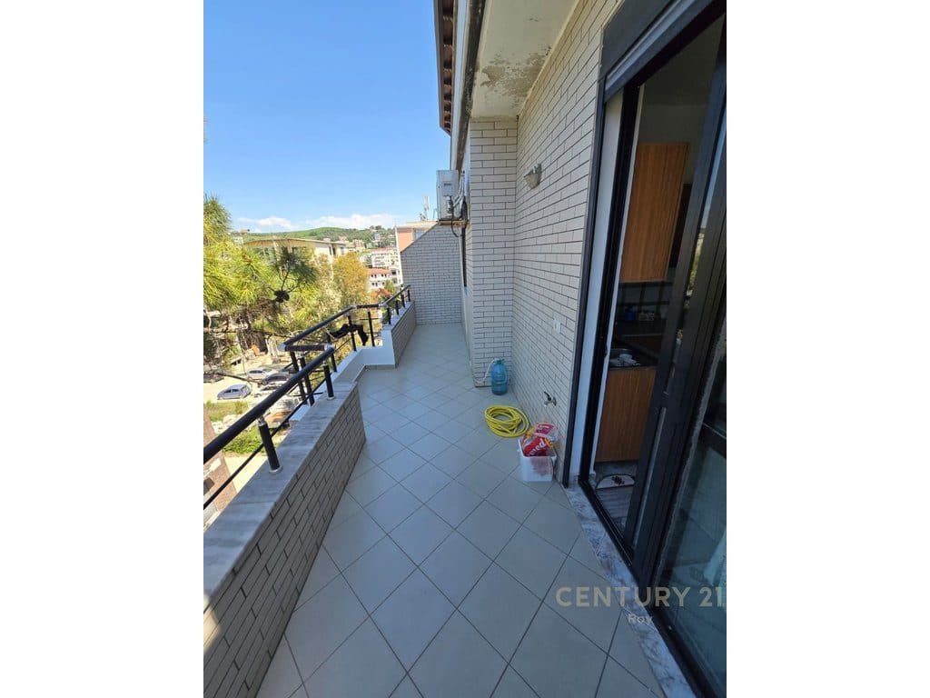 SHITET APARTAMENT 1+1 ME VERANDE NE GOLEM!!! 4