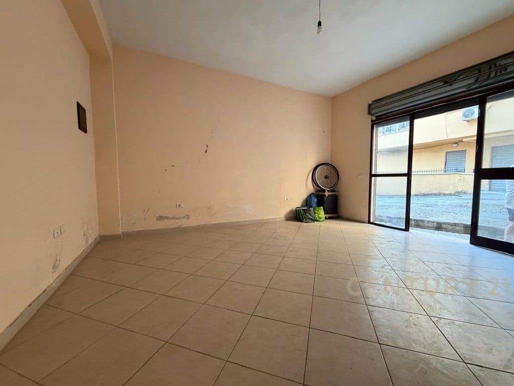 🏢 KËRKOJ TË QERA PËR KËRKESE | KAPITULLI NR. 11, DURRËS