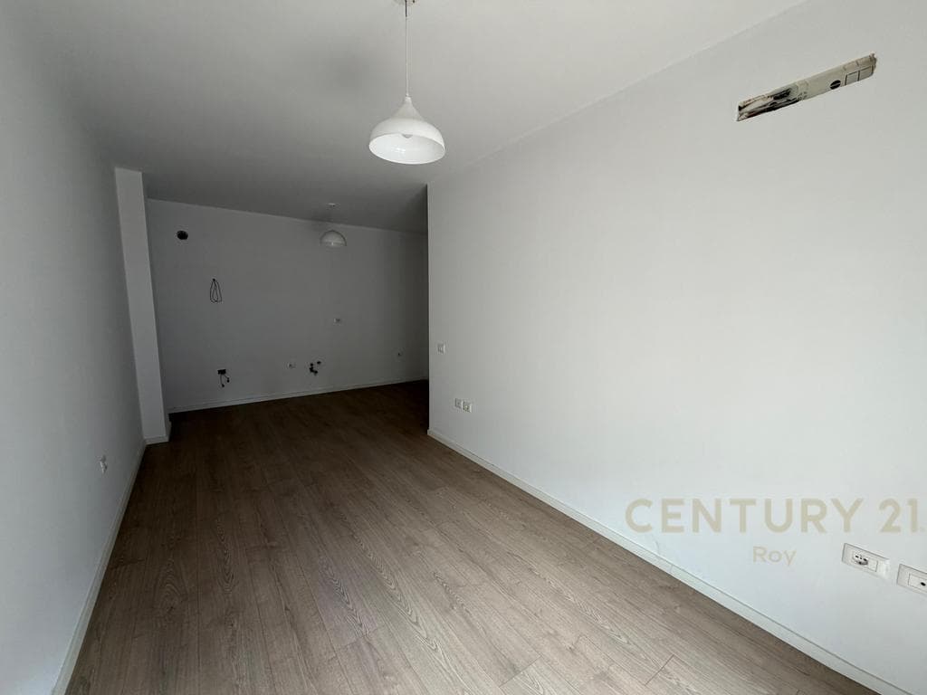 EXCLUSIVE ! SHITET APARTAMENT 1+1 TEK SHKEMBI I KAVAJES !