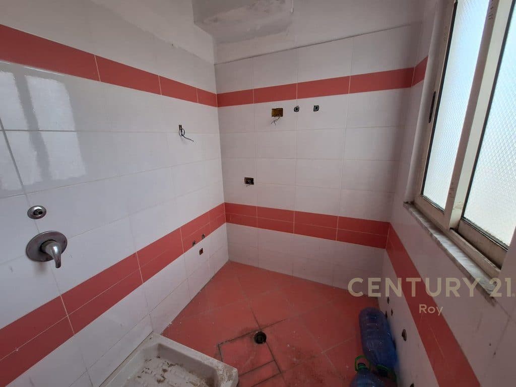 Apartament 1+1 në Shitje në Durrës me Pamje nga Deti - 100000€ | 82 m² 3