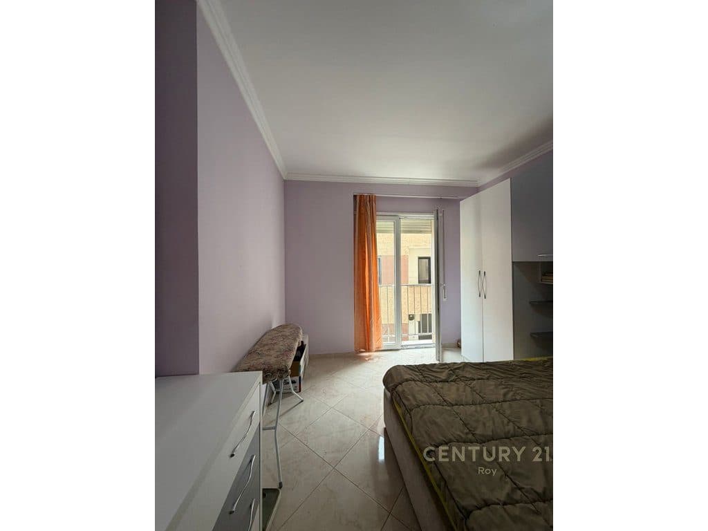 APARTAMENT 2+1+2 PER QERA NE QENDER TE DURRESIT!!!! - 500€ | 3