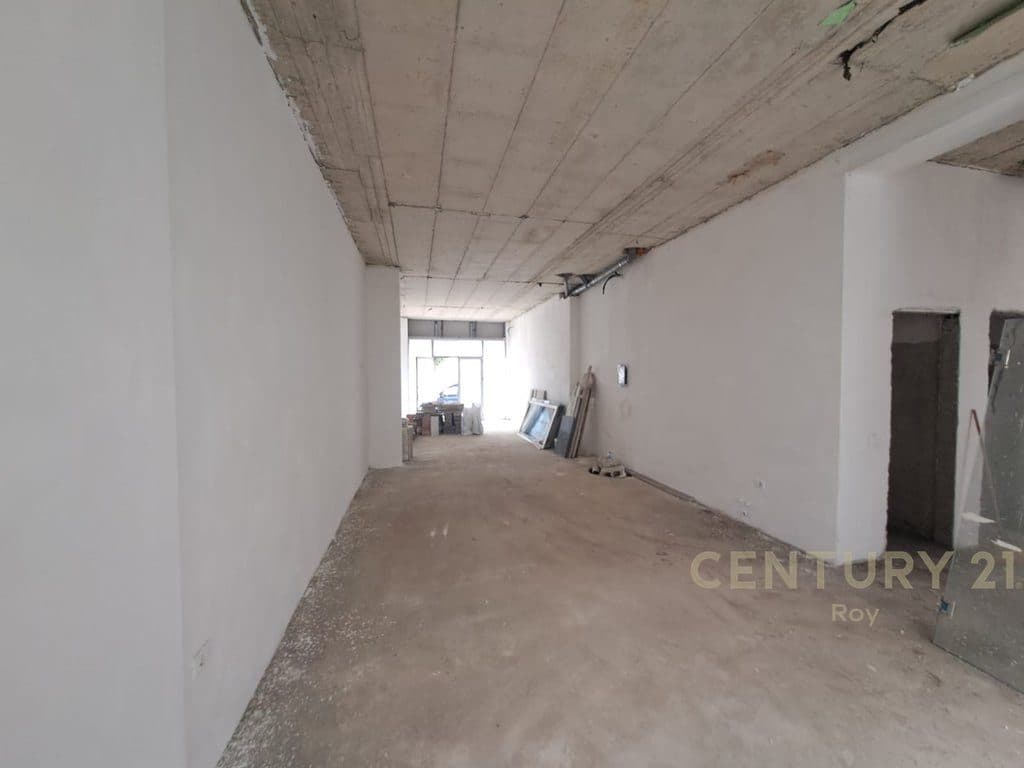 Ambient Komercial Në Shitje në Lagja nr.18, Durrës – 170000€ | 100 m² 3
