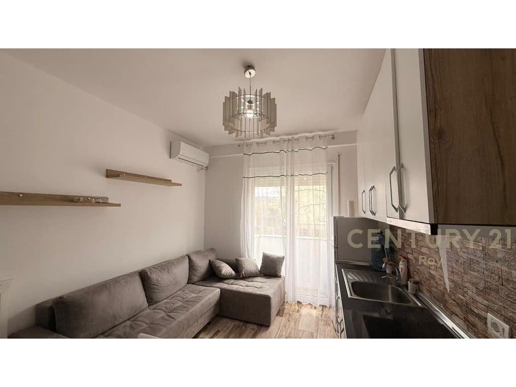 SHITET APARTAMENT 1+1 NE GOLEM,PRANE HOTEL GRINT!