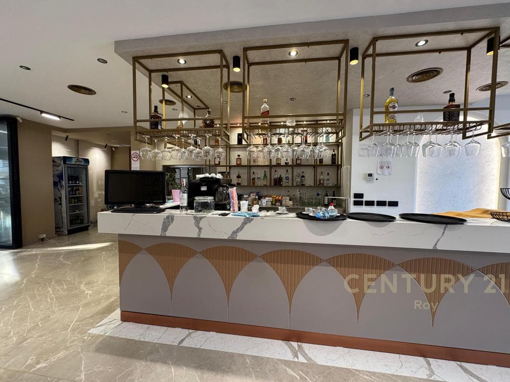 SHESIM BAR-RESTORANT NË QERRET!