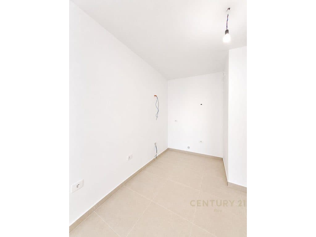 APARTAMENT 1+1 PËR SHITJE NË GOLEM NË NJË NDËRTIM TË RI TË PËRFUNDUAR PA ÇERTIFIKATË!!! 4