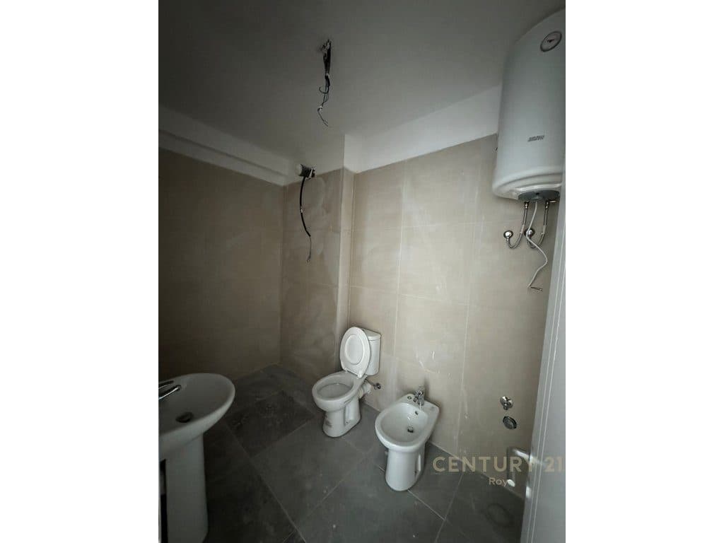 SHITET APARTAMENT 1+1 NE GOLEM !
