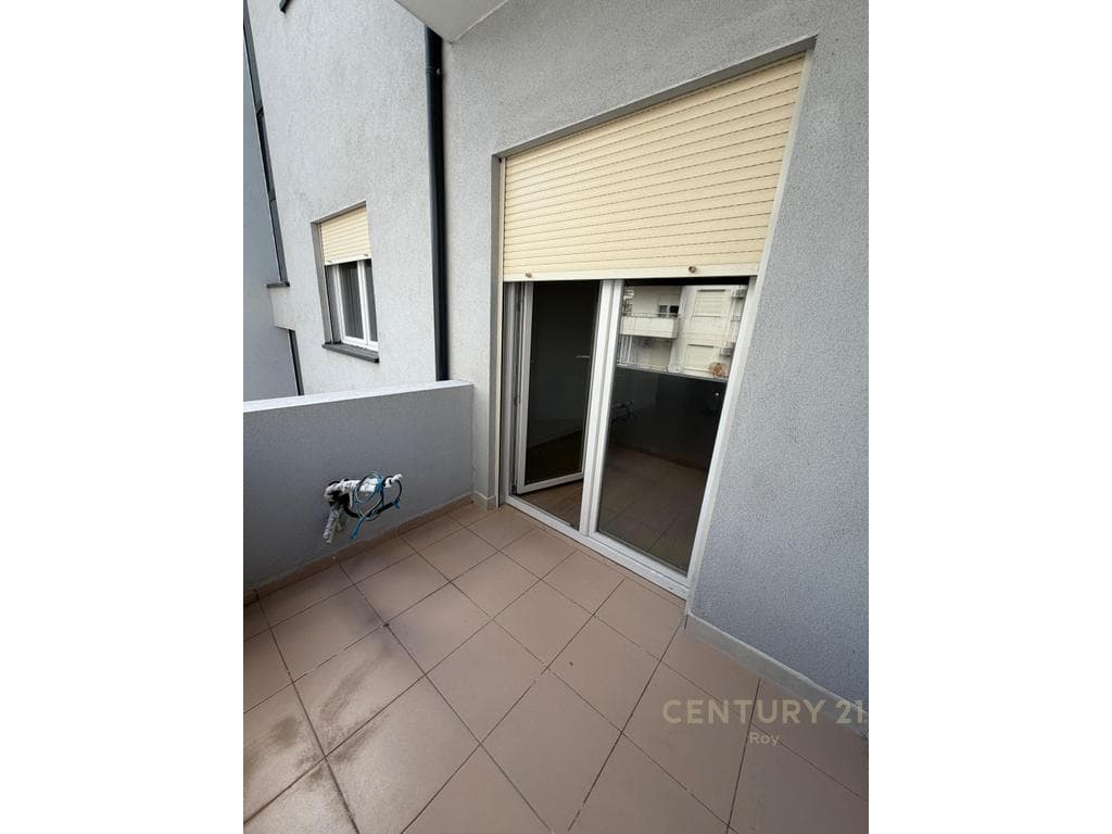EXCLUSIVE ! SHITET APARTAMENT 1+1 TEK SHKEMBI I KAVAJES ! 2