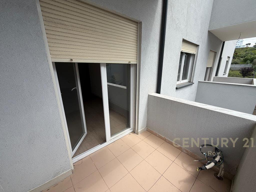 EXCLUSIVE ! SHITET APARTAMENT 1+1 TEK SHKEMBI I KAVAJES ! 2
