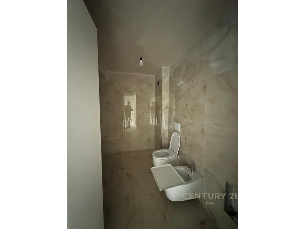 Duplex 2+1+2 Në Shitje në Mali i Robit, Durrës - 170,750€ | 126 m² 2