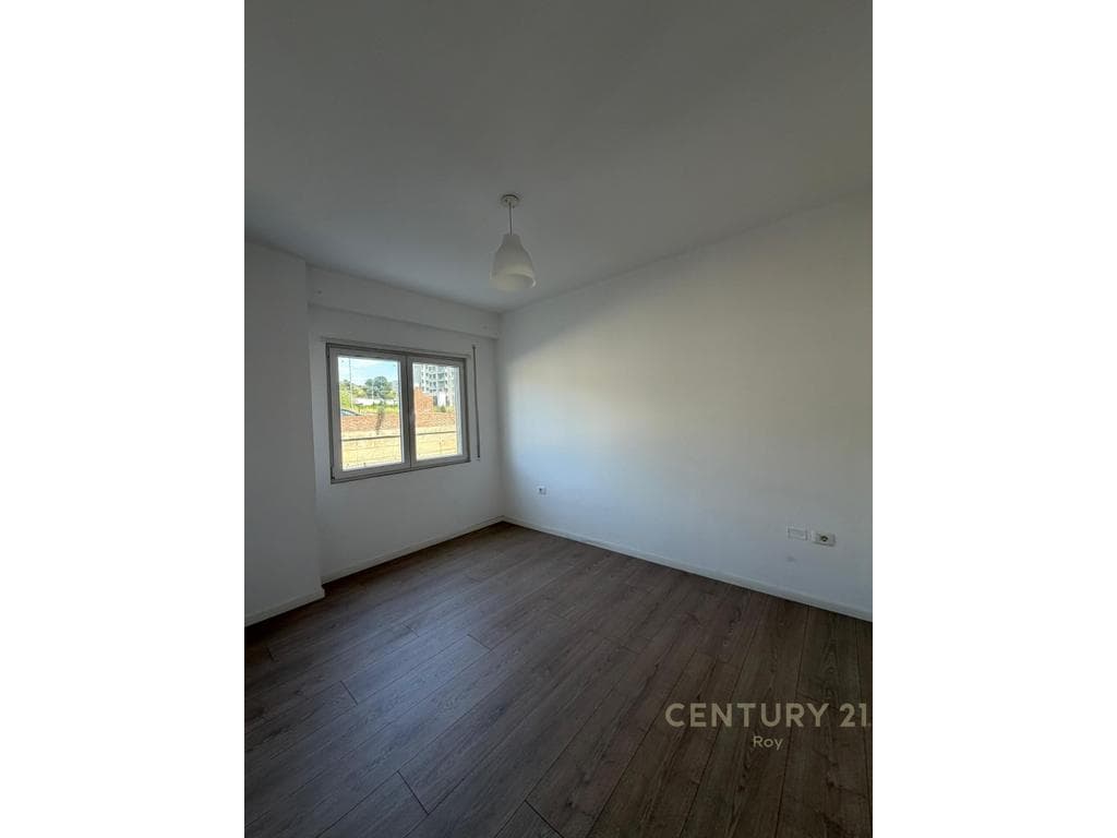 EXCLUSIVE ! SHITET APARTAMENT 1+1 TEK SHKEMBI I KAVAJES ! 2