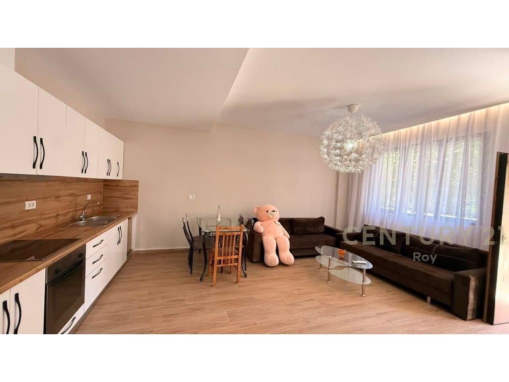 SHITET APARTAMENT 1+1 PRANE MIAMI BEACH,GOLEM!