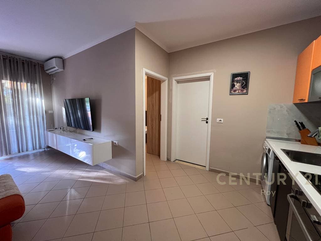 JEPET ME QIRA APARTAMENT 1+1 + POST PARKIMI , GOLEM ! 2