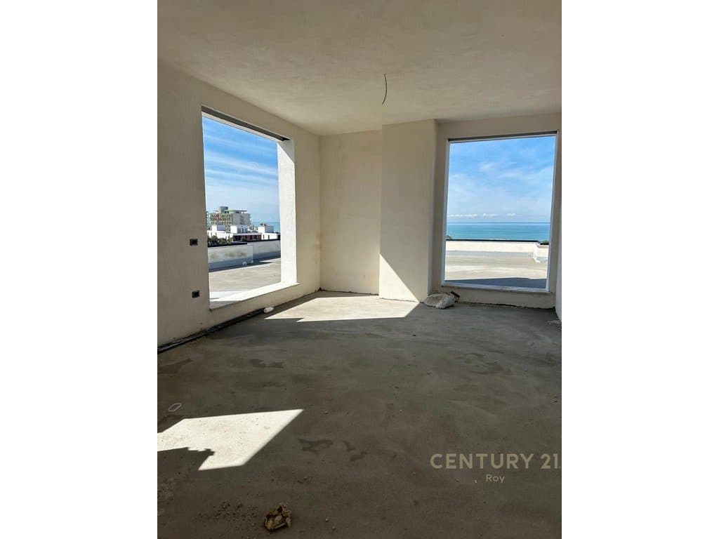 Penthouse 2+1 Shitet në Golem, Durrës - 300,000€ | 75 m² + 137m2 Verand Pamje Deti! 2