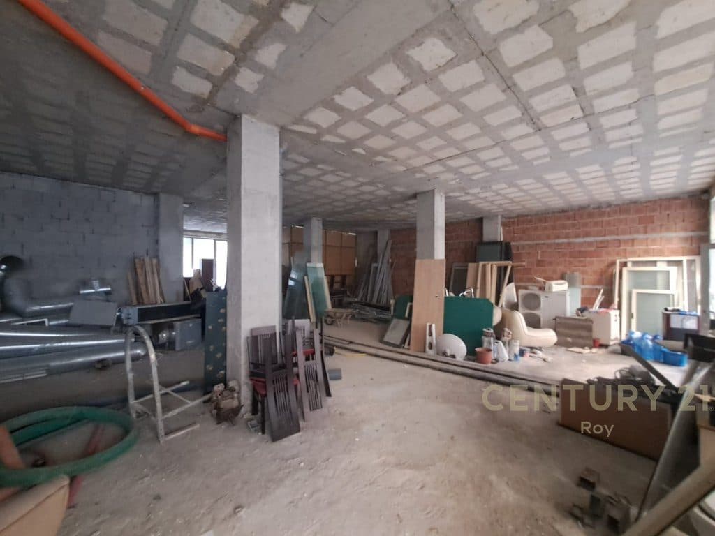 Hapësirë multifunksionale Për Shitje në Plazh, Durrës 50m Distance nga Deti. 4