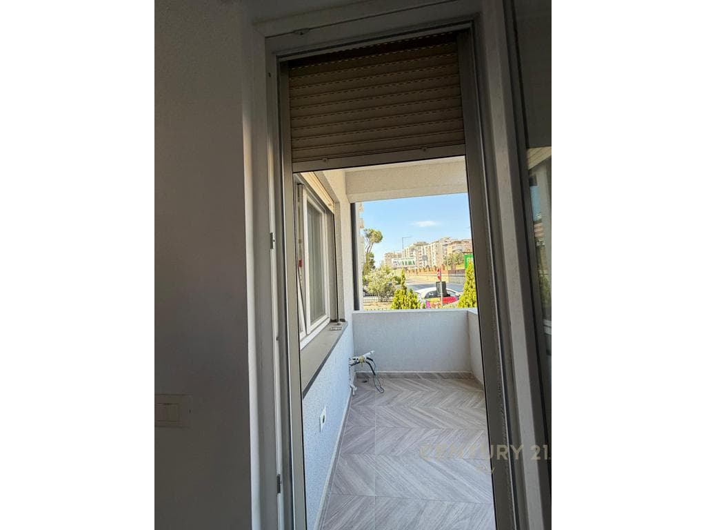 EXCLUSIVE ! SHITET APARTAMENT 1+1 TEK SHKEMBI I KAVAJES ! 4