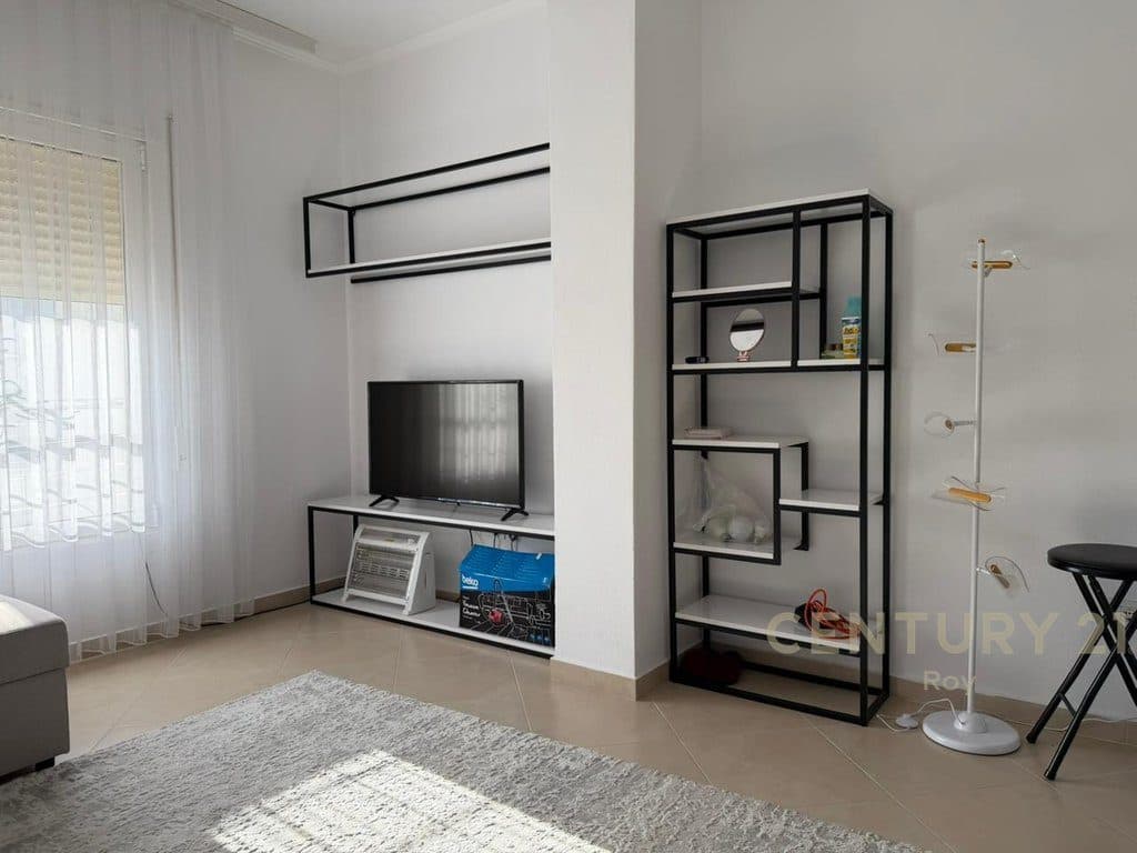 APARTAMENT 1+1 PER SHITJE NE QENDER TE GOLEMIT!!! 2
