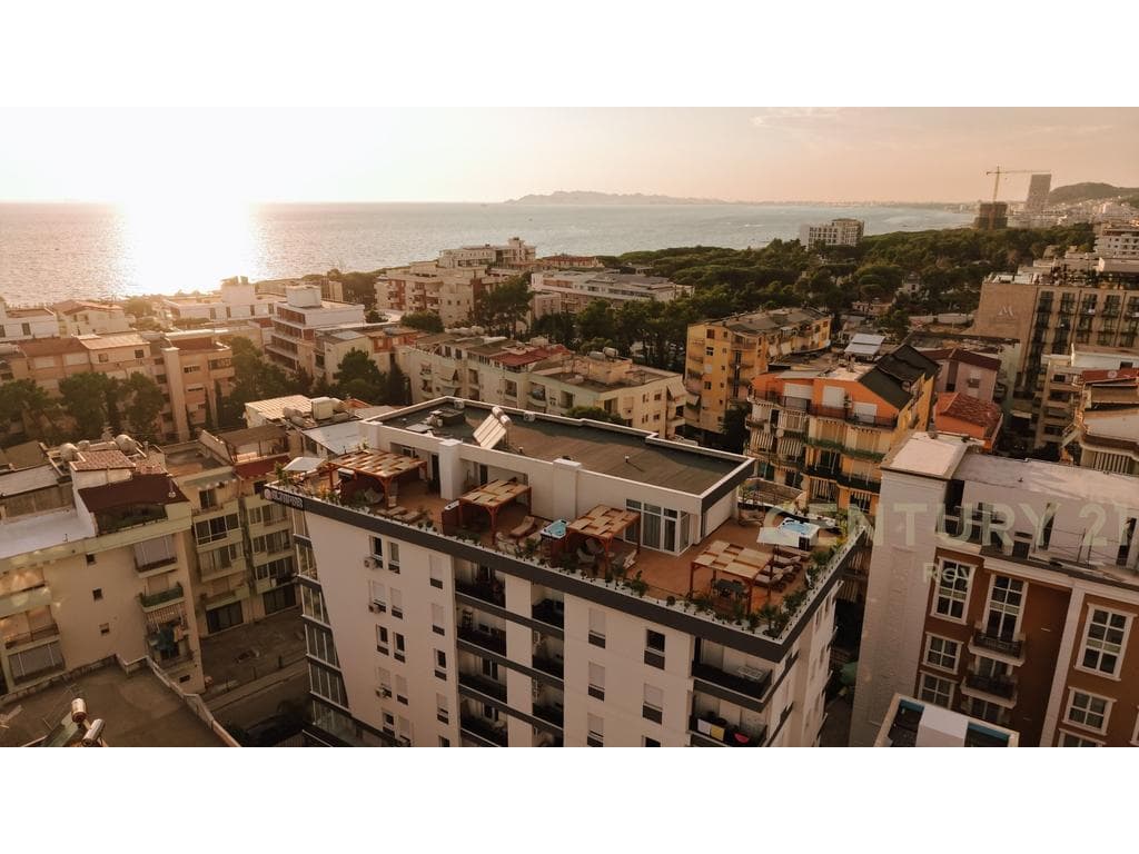 Luks Pa Kompromis – Penthouse, Një Mundësi e Rrallë, Investim i Sigurte! 3