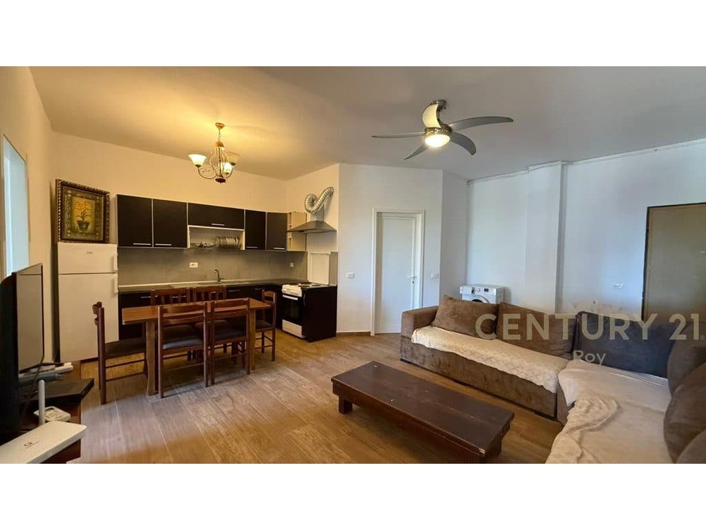 SHITET APARTAMENT 2+1 ME PAMJE DETI!20M LARG PLAZHIT! 2