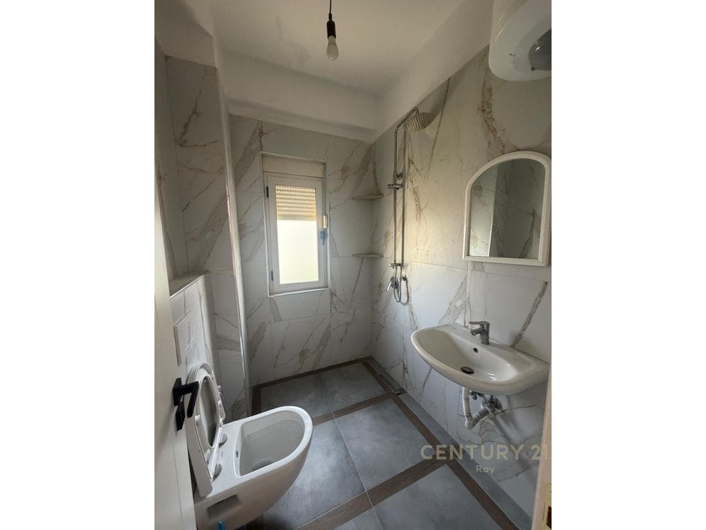 EXCLUSIVE ! SHITET APARTAMENT 1+1 TEK SHKEMBI I KAVAJES ! 3