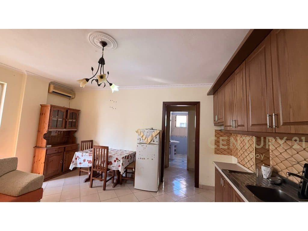 APARTAMENT 1+1 PËR SHITJE NË ZONËN E KOMPLEKSIT, PRANË DETIT! 4