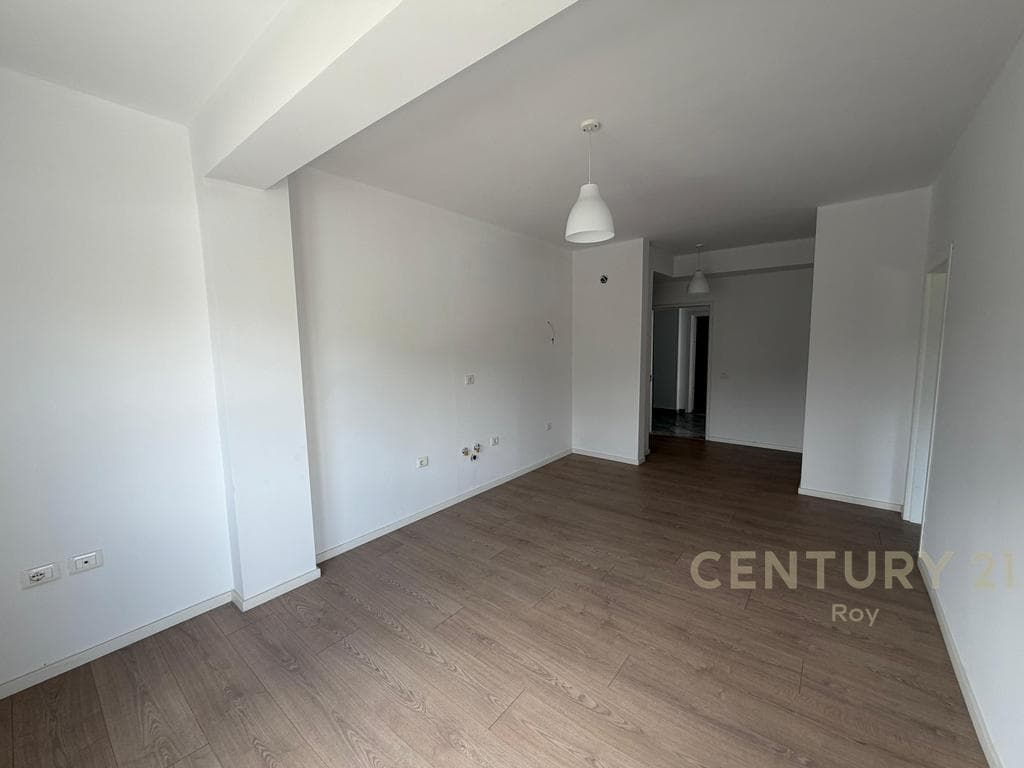 EXCLUSIVE ! SHITET APARTAMENT 1+1 TEK SHKEMBI I KAVAJES ! 2