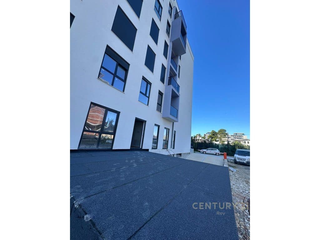 APARTAMENTE 1+1 ME OBORR PER SHITJE TE ADRIATIC GARDEN!!!!