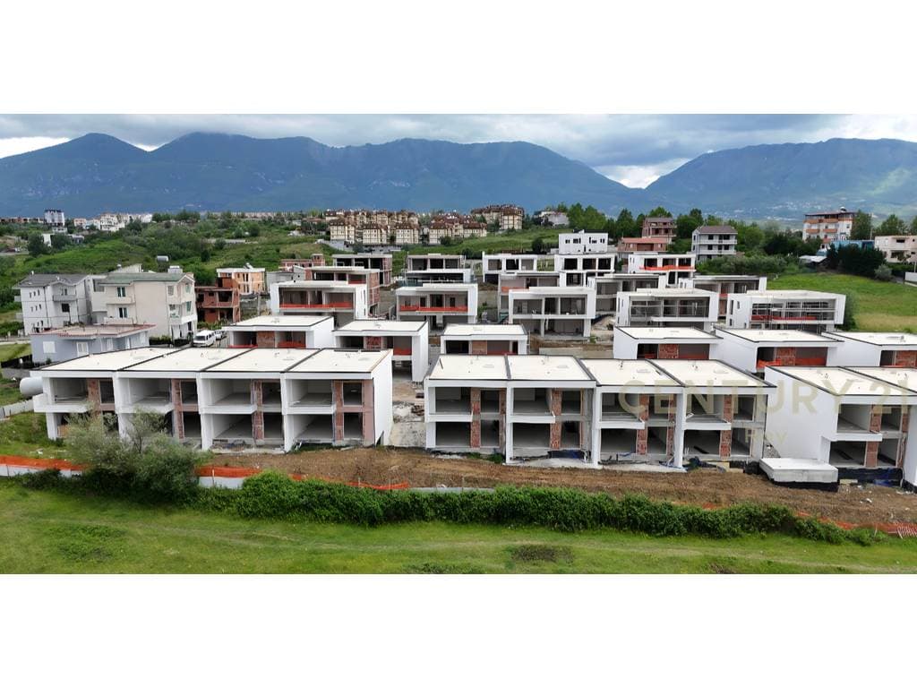 SHITET VILE TE KOMPLEKSI "SIAR" , LIQENI FARKES, TIRANE ! 4
