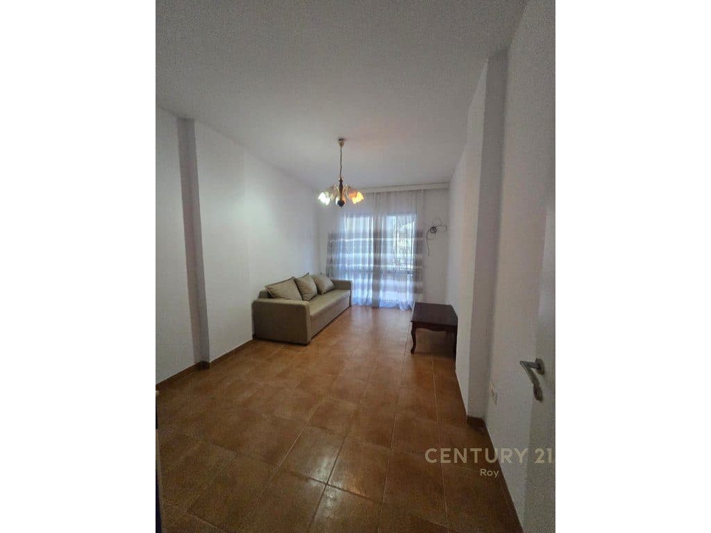 SHITET APARTAMENTN 1+1 NE GOLEM , PRANE MIAMI BEACH VETEM 200M LARG PLAZHIT !!! 2