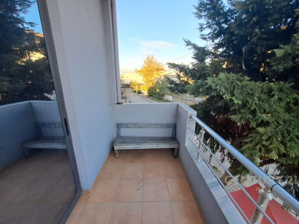 SHITET HOTEL NE PLAZH ME 15 DHOMA !! 4
