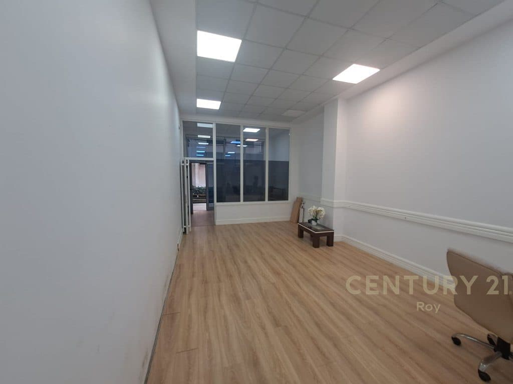 Hapësirë multifunksionale Për Shitje në Plazh, Durrës 50m Distance nga Deti. 3