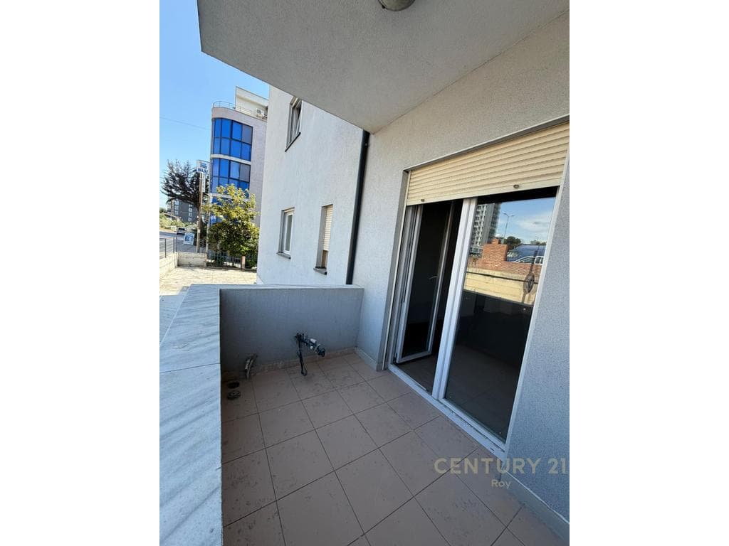 EXCLUSIVE ! SHITET APARTAMENT 1+1 TEK SHKEMBI I KAVAJES ! 4